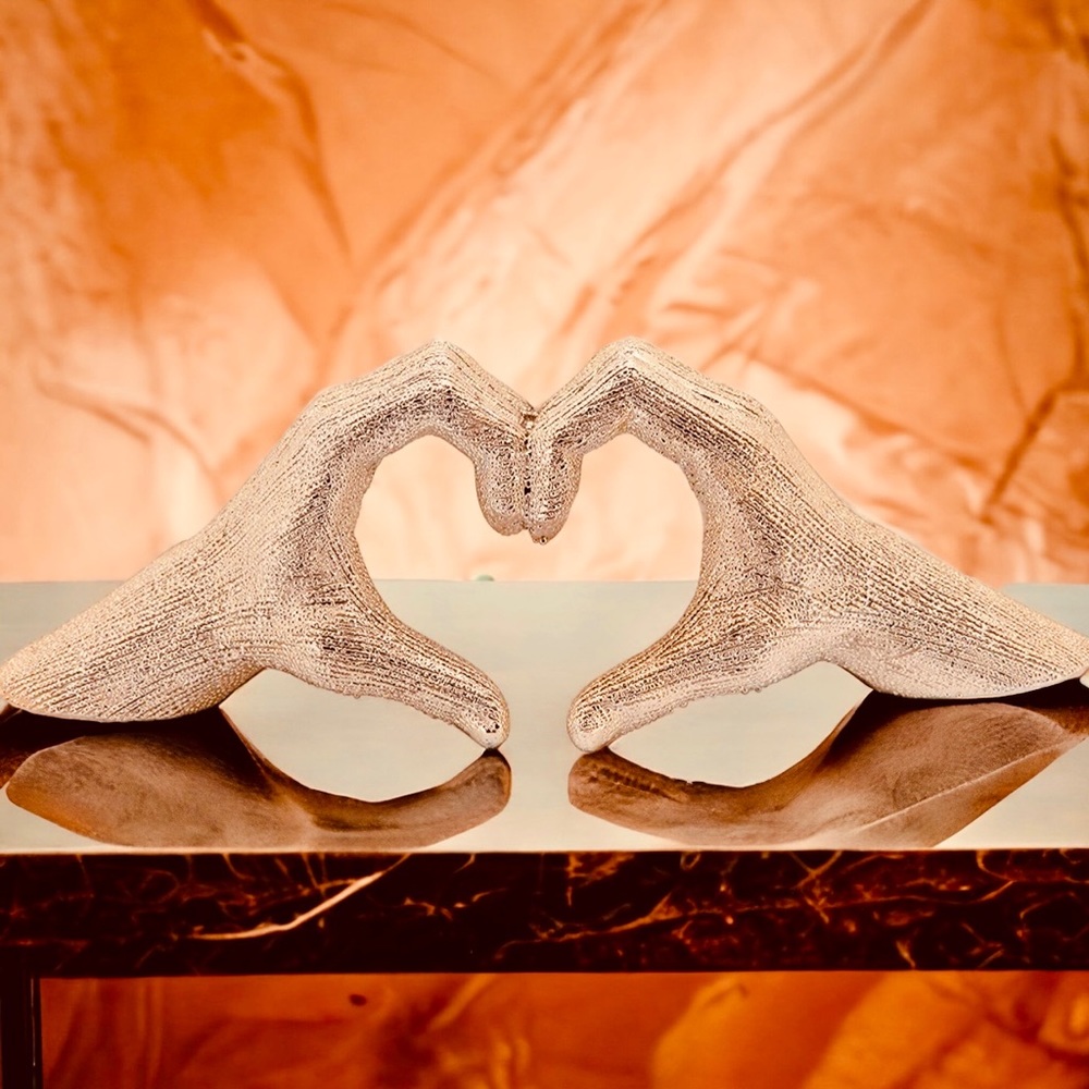 Hand-Heart, Champagne, Gold